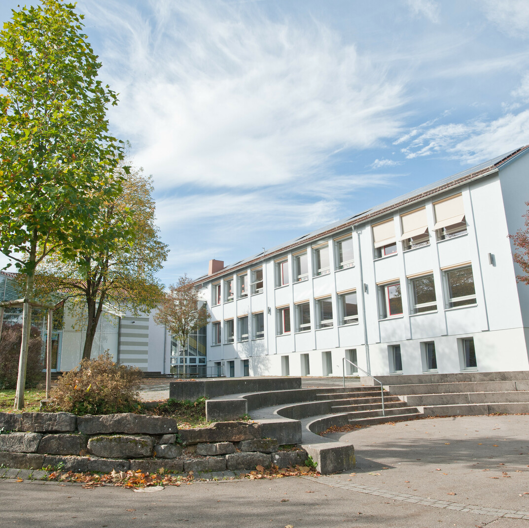 Schule Aussenansicht